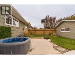 228 Midridge Crescent SE - photo 41