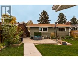 228 Midridge Crescent SE - photo 47