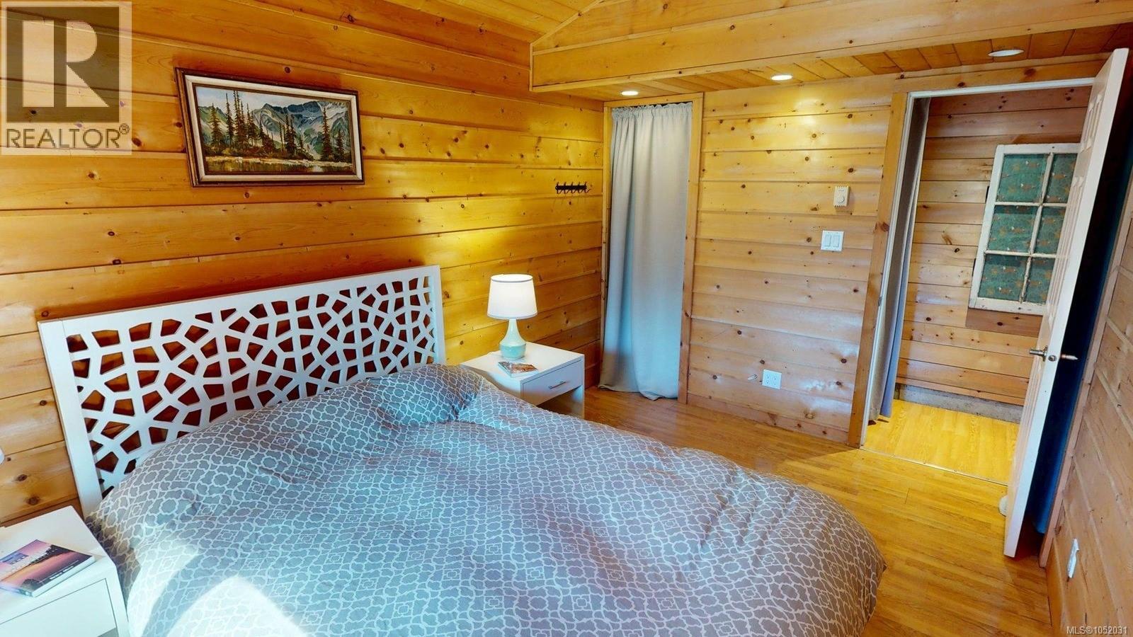 4318 Port Washington Rd, Pender Island