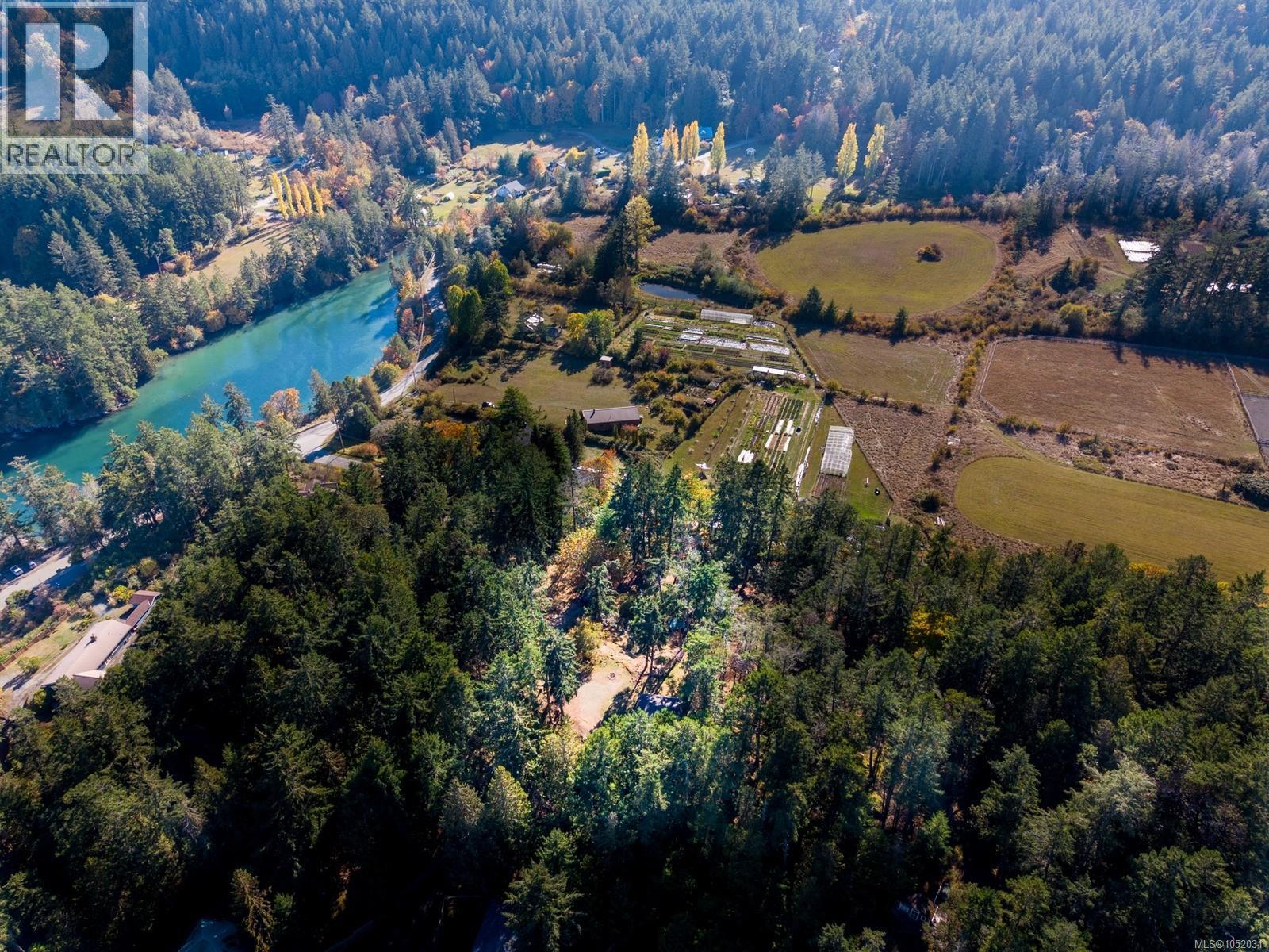 4318 Port Washington Rd, Pender Island