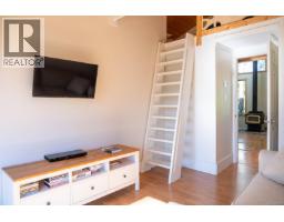 4318 Port Washington Rd, Pender Island, BC V0N2M1 Photo 10