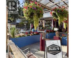 4318 Port Washington Rd, Pender Island, BC V0N2M1 Photo 31