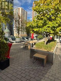 500 Sherbourne Street — photo 33