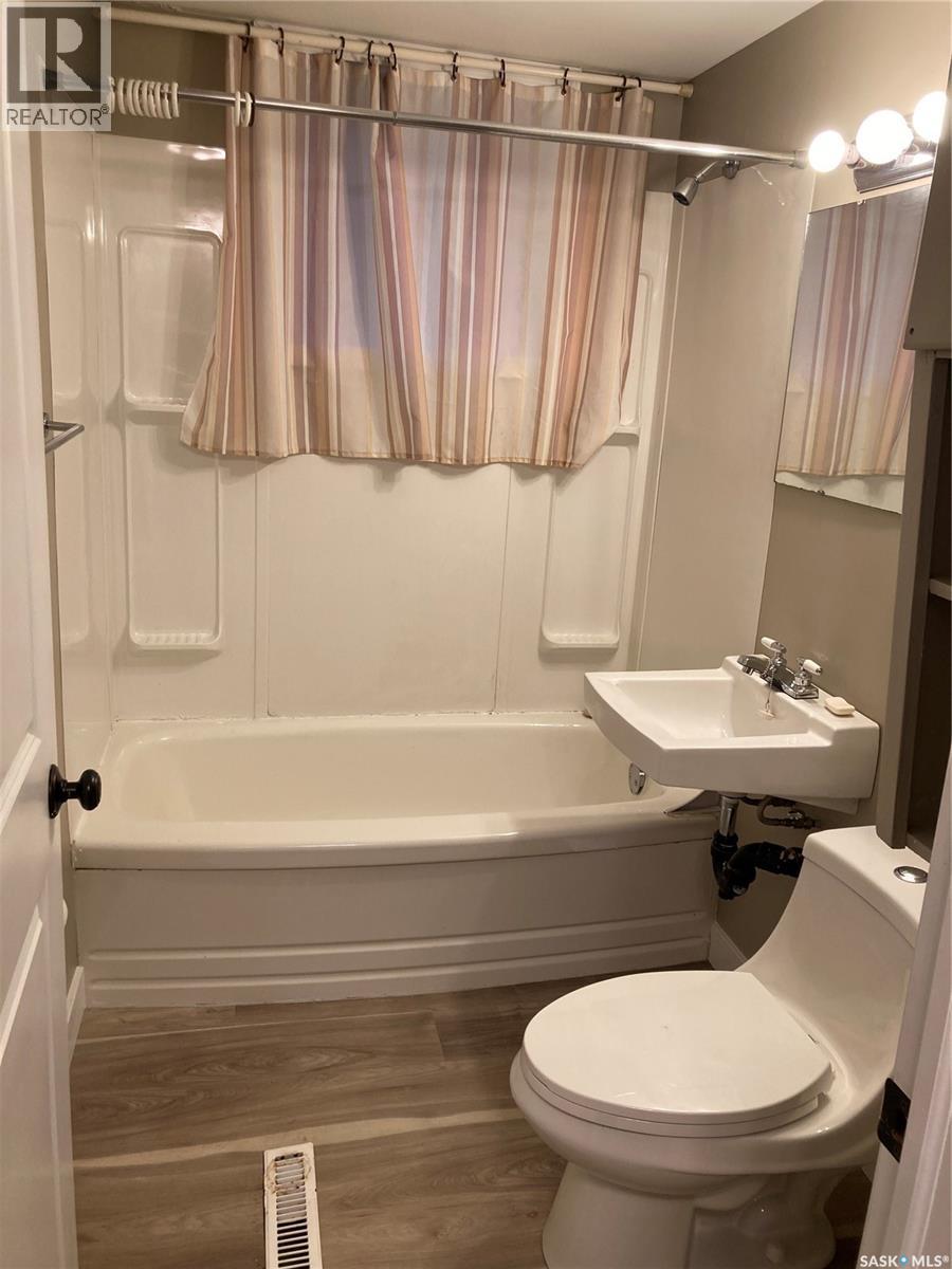 516 26th STREET E - 16