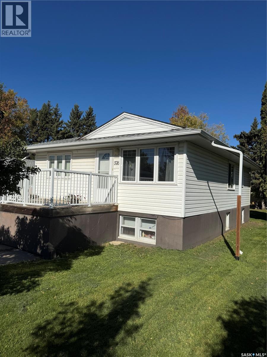 516 26TH STREET E, Prince Albert — photo 2