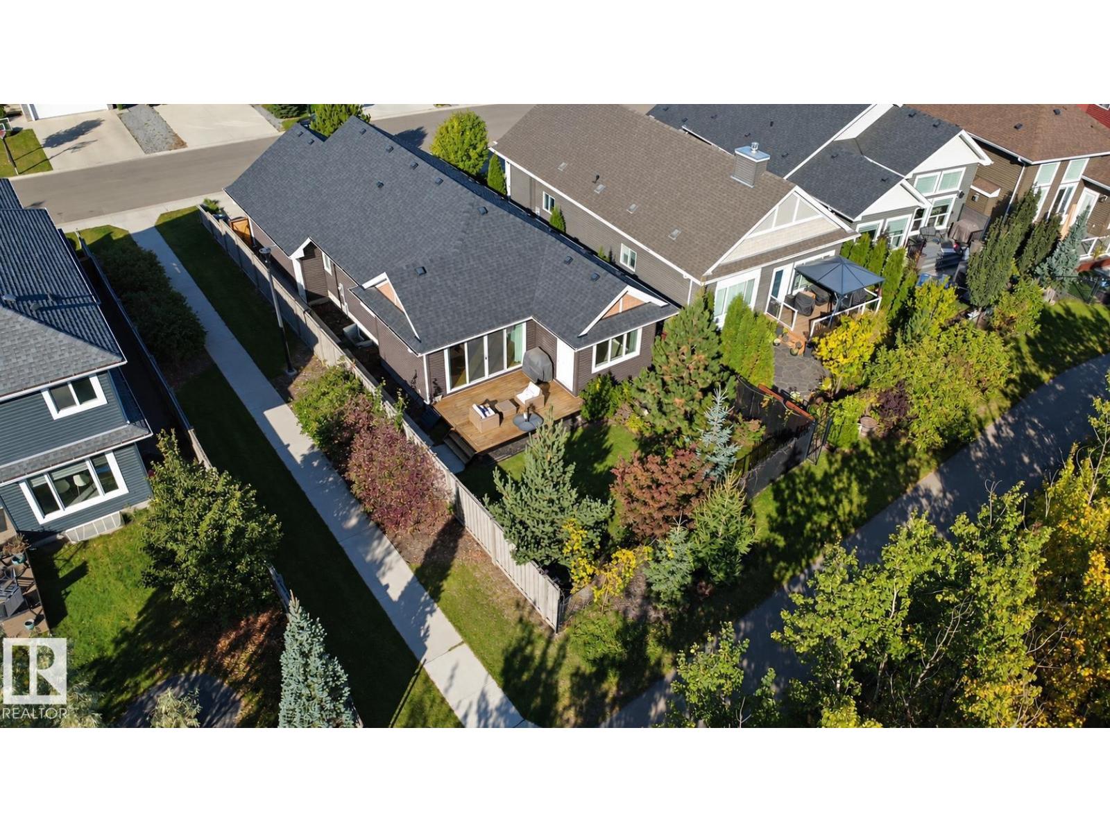 3381 CHICKADEE DR NW - 33
