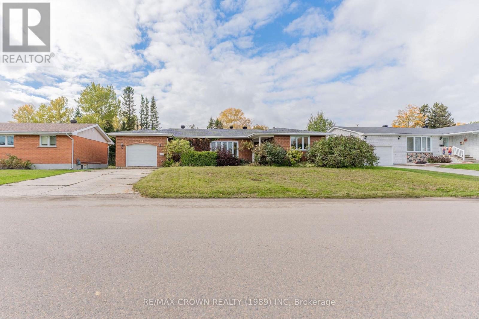 14 KENNEDY AVENUE, Kapuskasing — photo 2