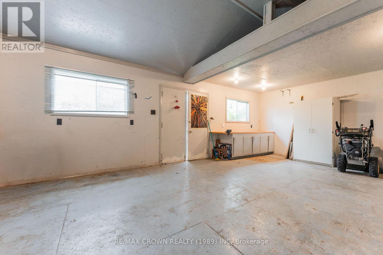 14 Kennedy Avenue — photo 47