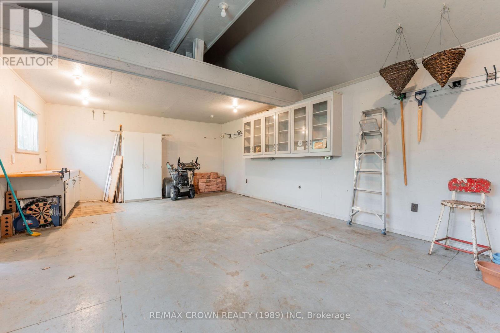 14 Kennedy Avenue — photo 48
