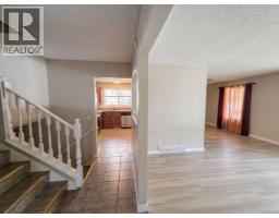 1095 Berkley Drive NW - photo 3