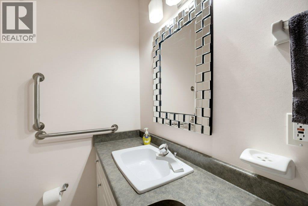 2457 Centennial Drive, Blind Bay