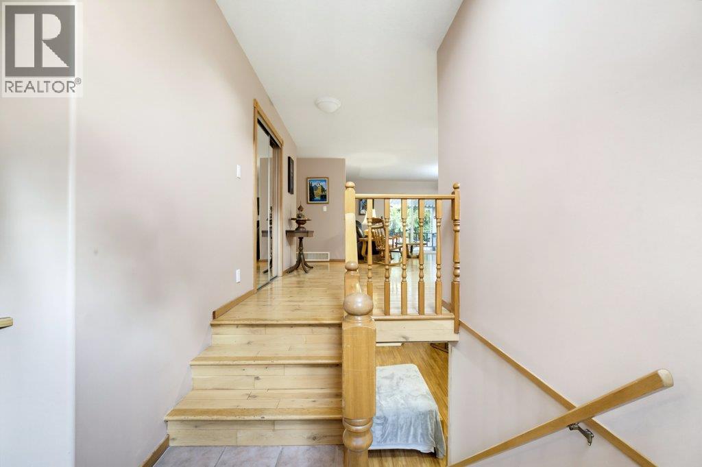 2457 Centennial Drive, Blind Bay
