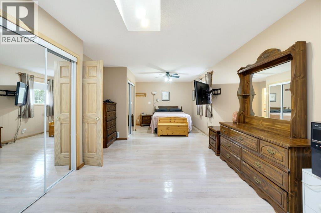 2457 Centennial Drive, Blind Bay