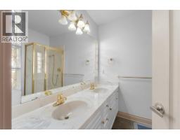 15 Hudson's Bay Trail Unit# 803, Kamloops, BC V2C6S6 Photo 23