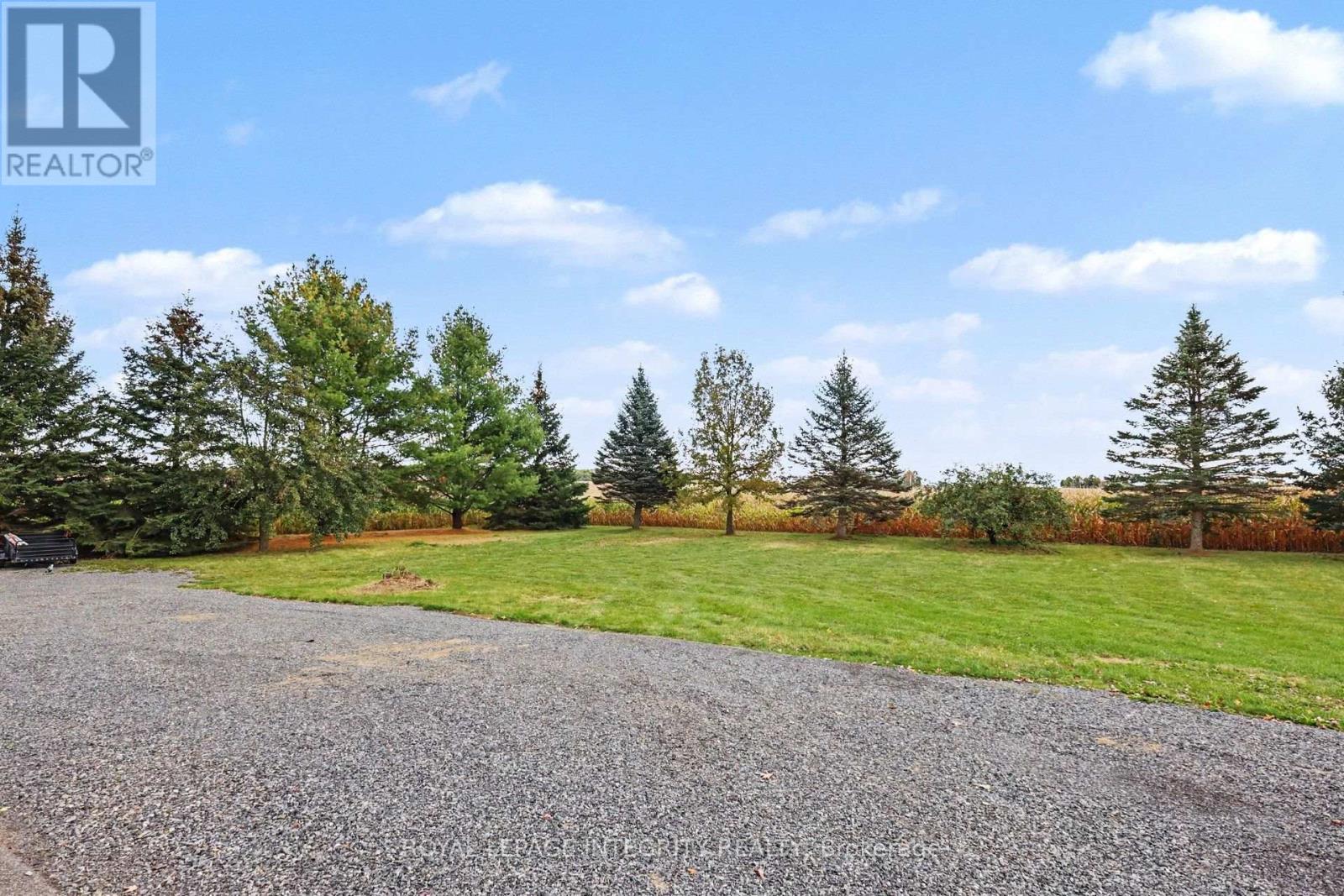 4525 8th Line Road — photo 31