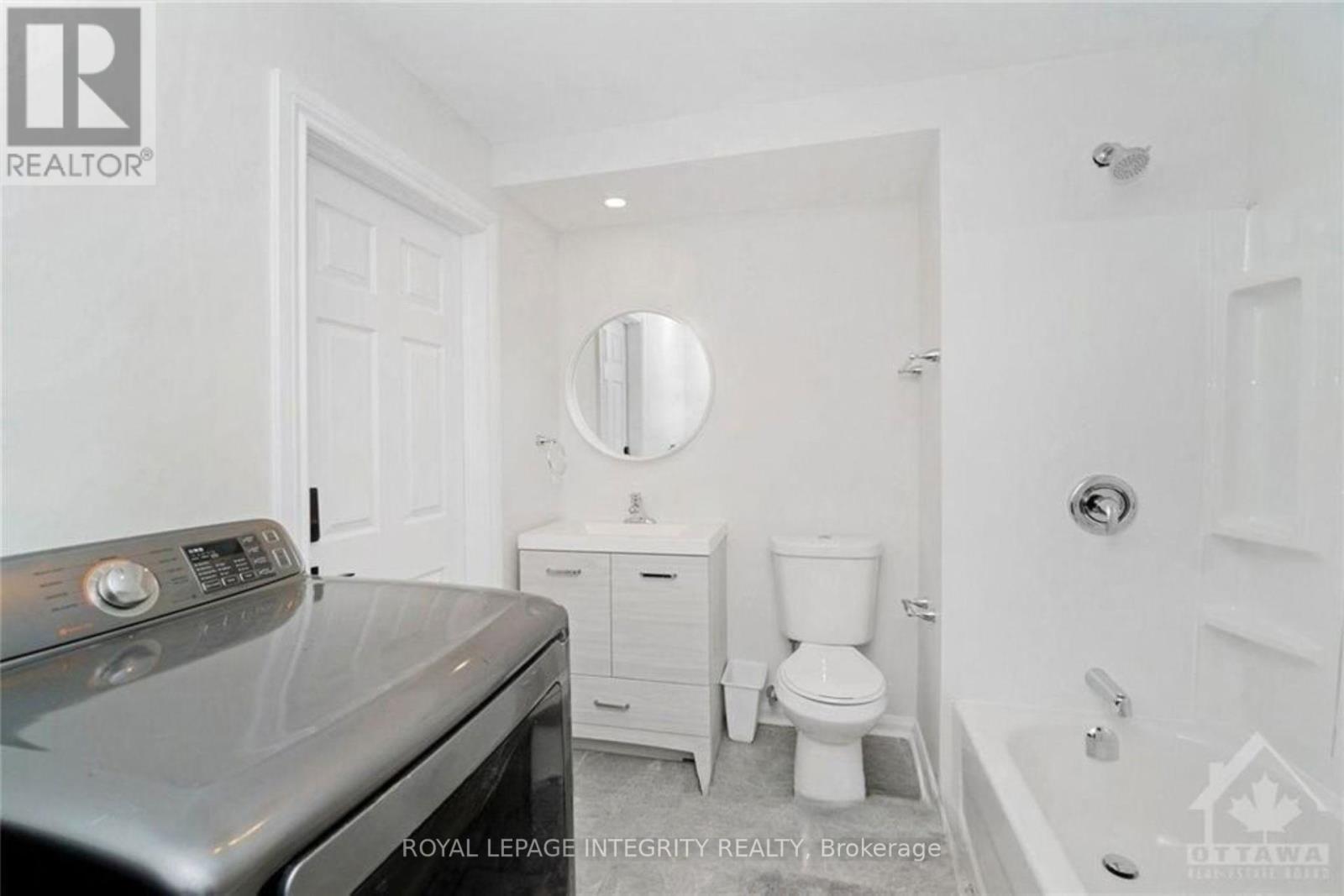4525 8TH LINE ROAD - 38