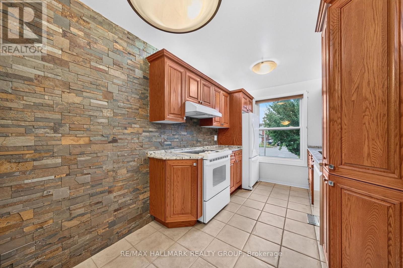 19 FALLOW COURT - 5