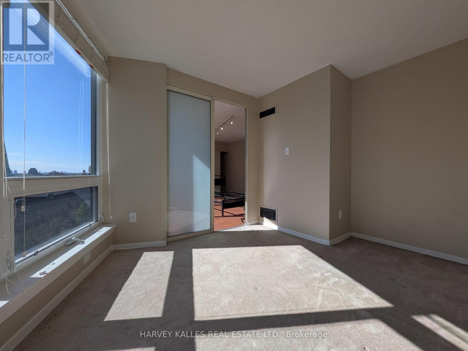 1010 - 1055 BAY STREET, Toronto (Bay Street Corridor) — photo 12