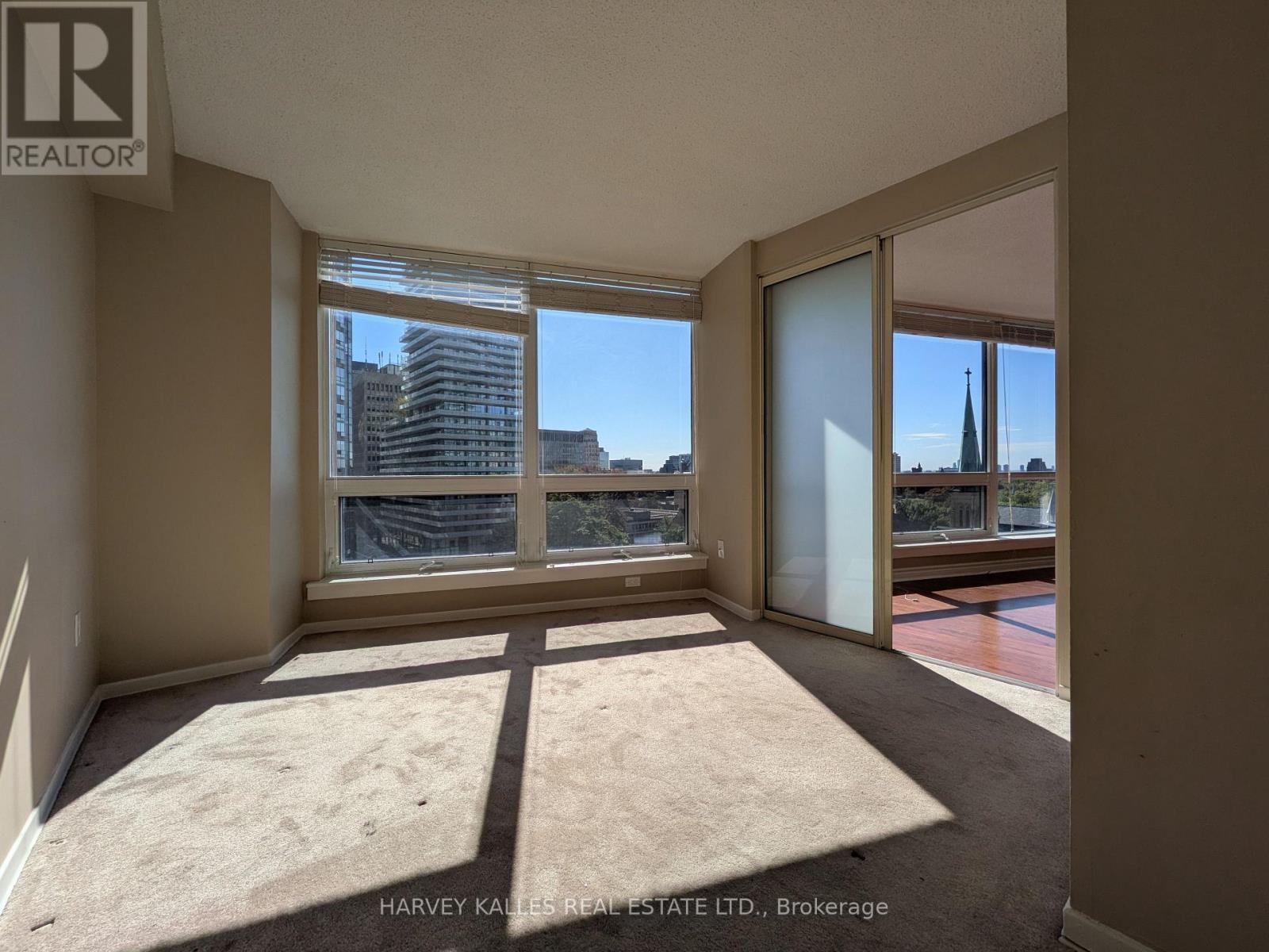1055 Bay Street — photo 13
