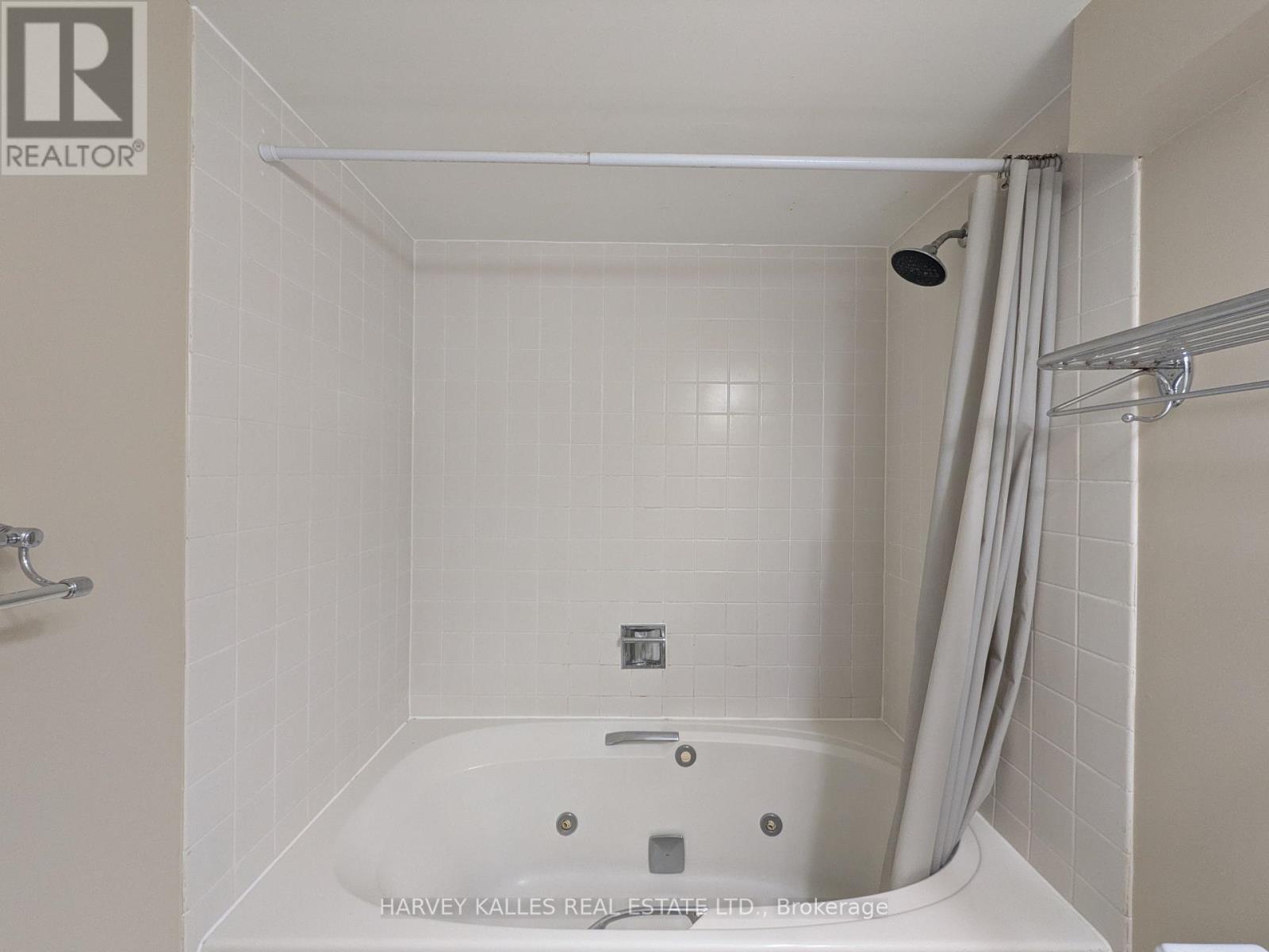 1055 Bay Street — photo 16