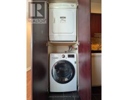 1010 - 1055 Bay Street, Toronto, ON M5S3A3 Photo 14