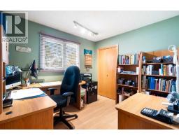 212 Whiteview Bay NE - photo 16