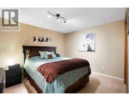 212 Whiteview Bay NE - photo 35