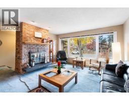 212 Whiteview Bay NE - photo 4