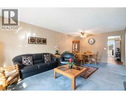 212 Whiteview Bay NE - photo 6