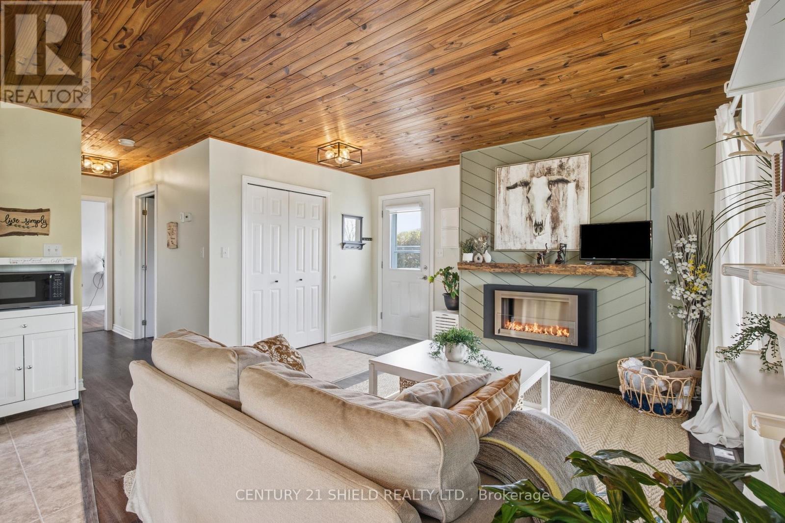 15030 CARL FROATS ROAD, South Stormont — photo 11