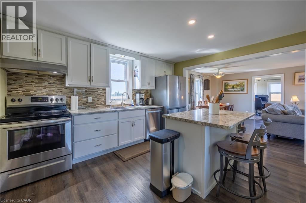 2936 LAKESHORE Road - 10