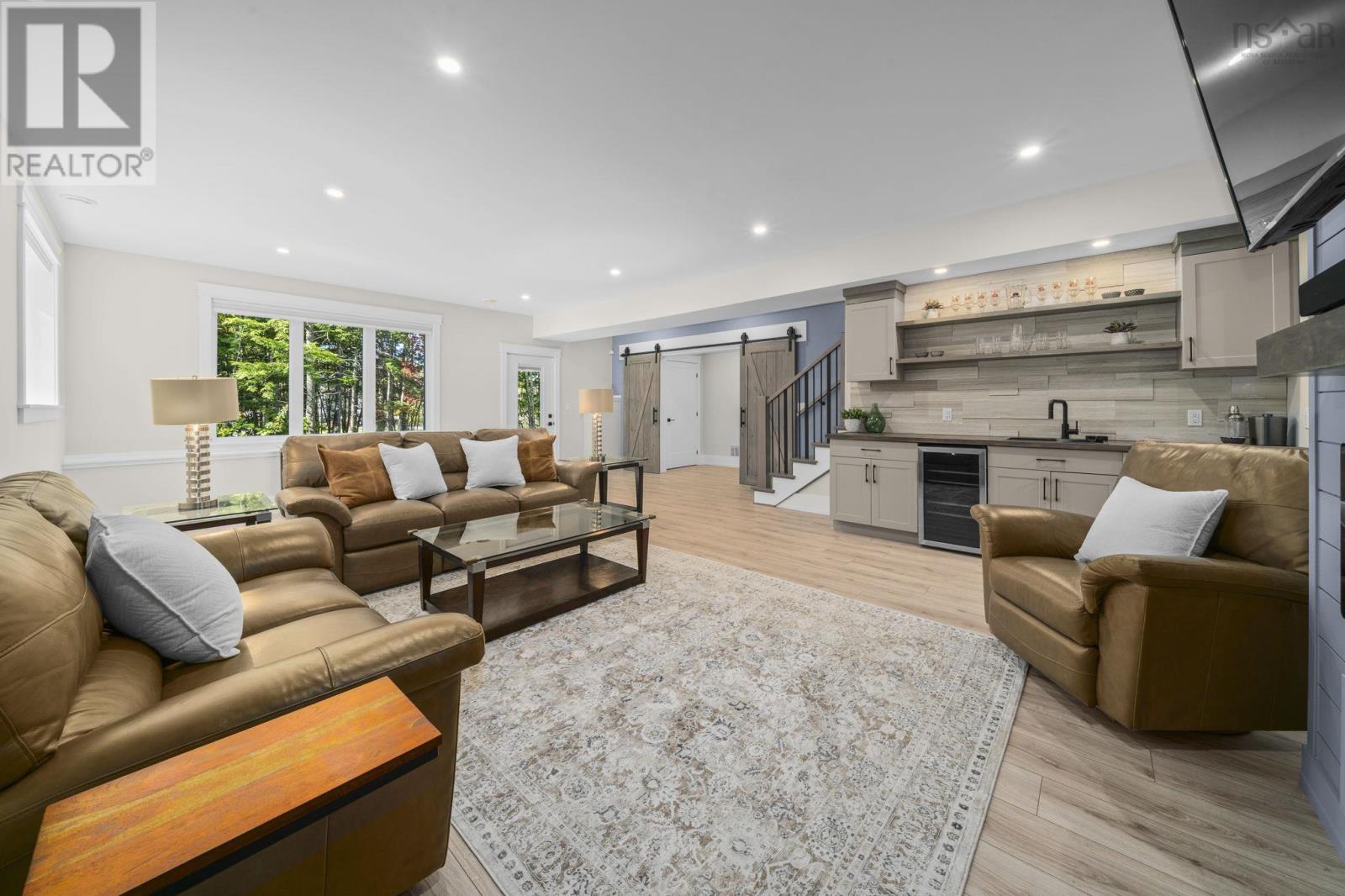 Property 36 of 49 of 168 Frenchmans Road
