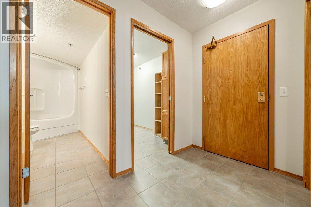 #416 75 1 Avenue S - 5