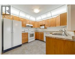 416, 75 1 Avenue S - photo 6