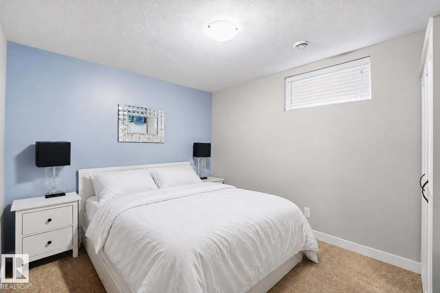 8408 54 ST NW - 18