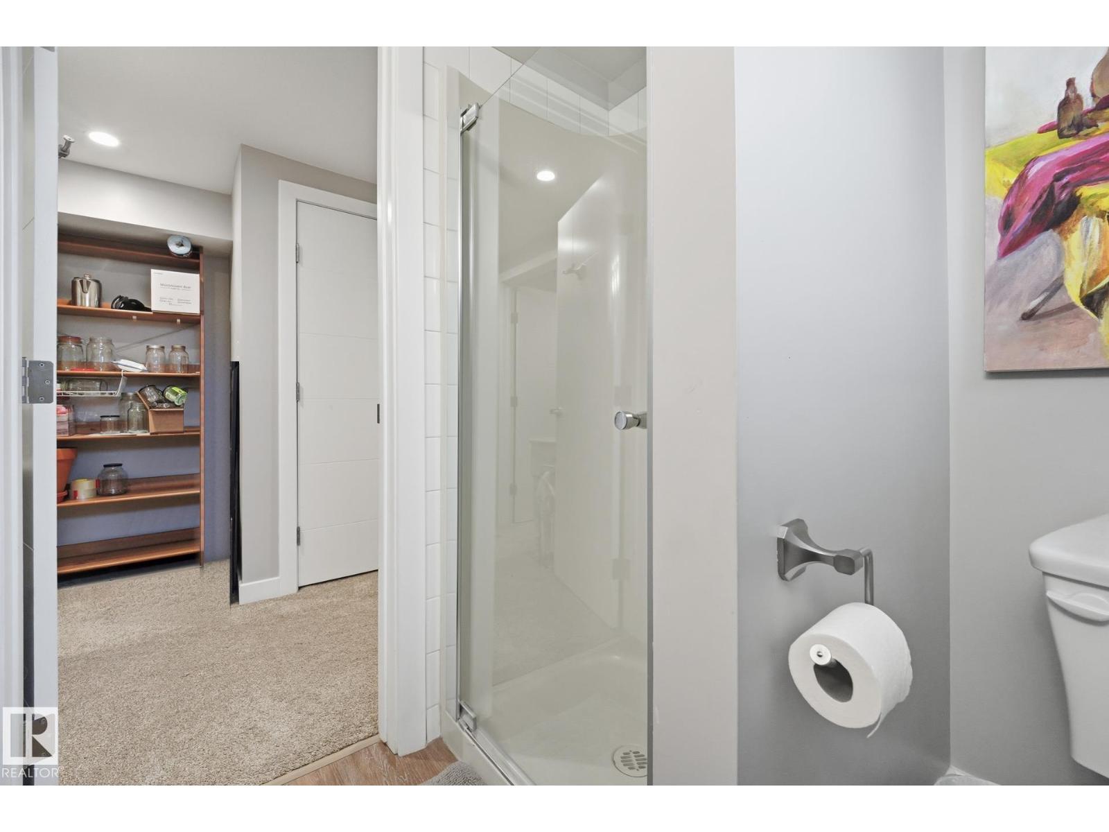 8408 54 ST NW - 19