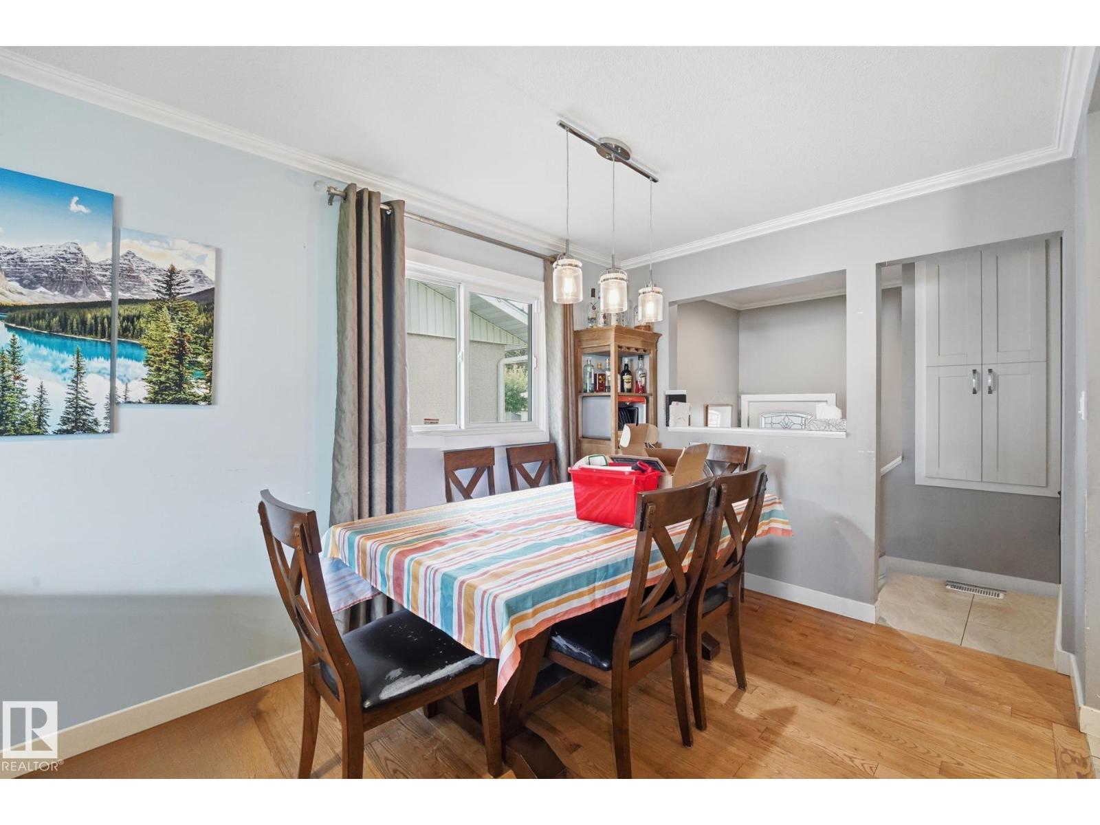 8408 54 ST NW - 8