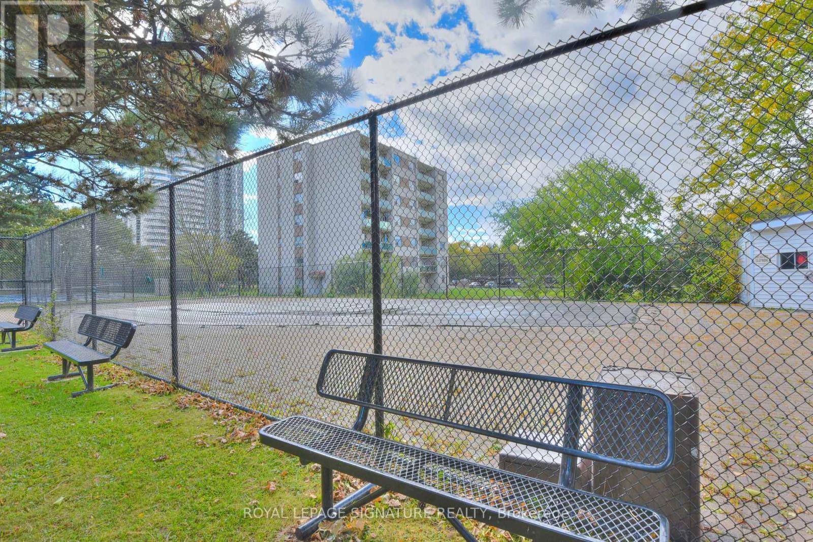 627 The West Mall — photo 47