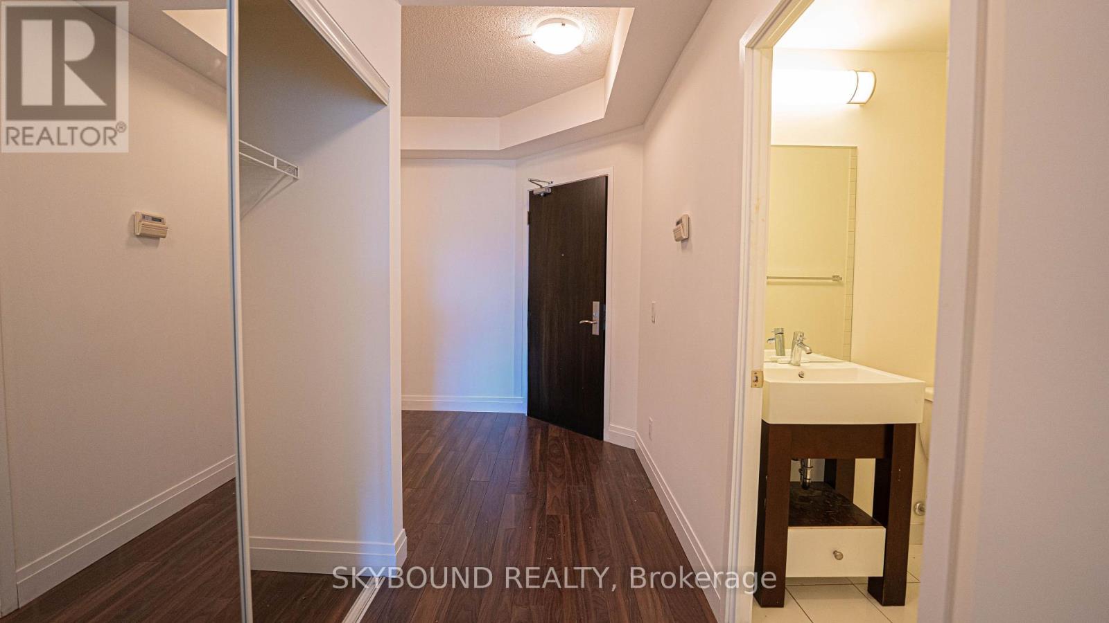 840 Queens Plate Drive — photo 13