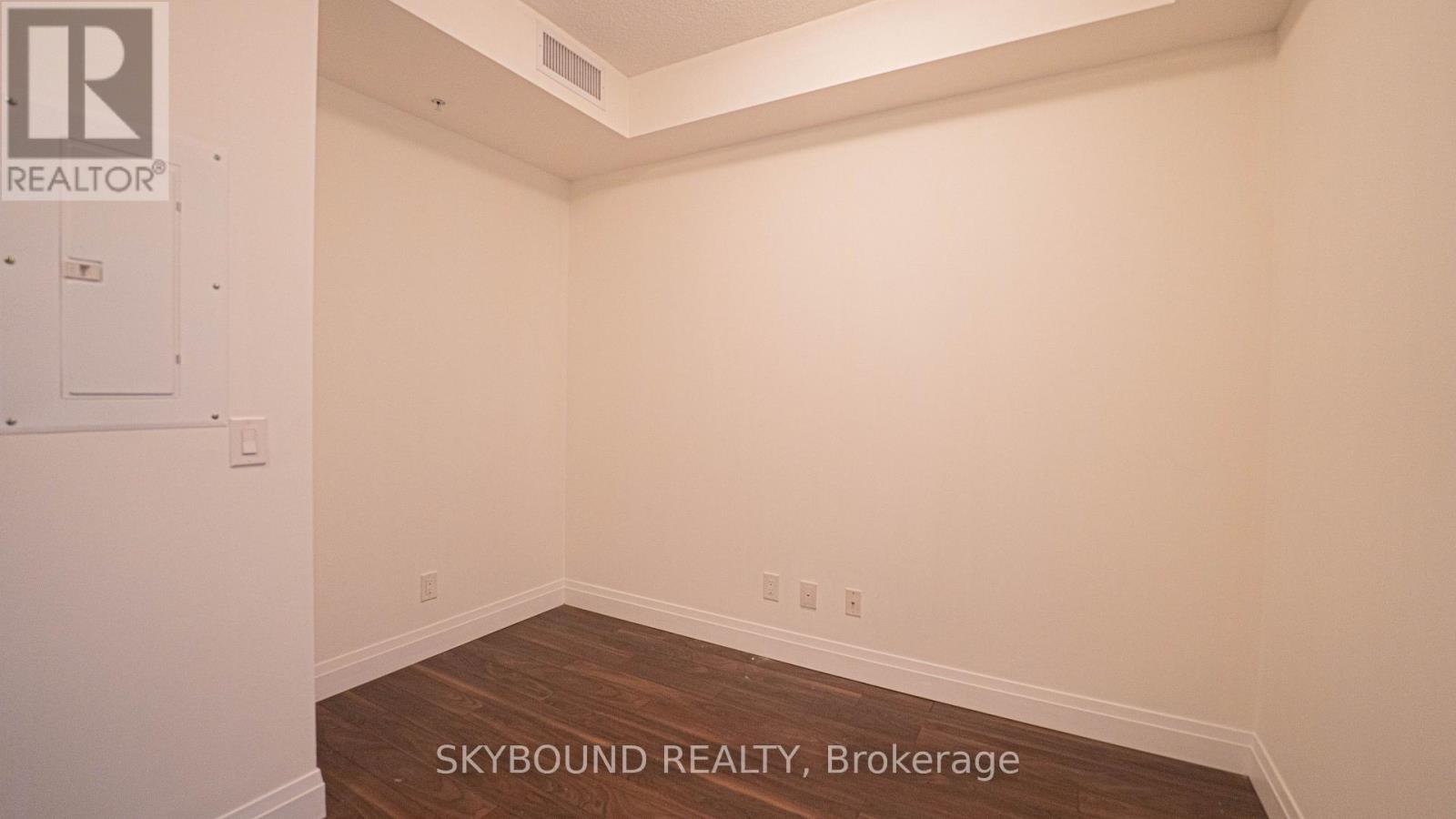 840 Queens Plate Drive — photo 15