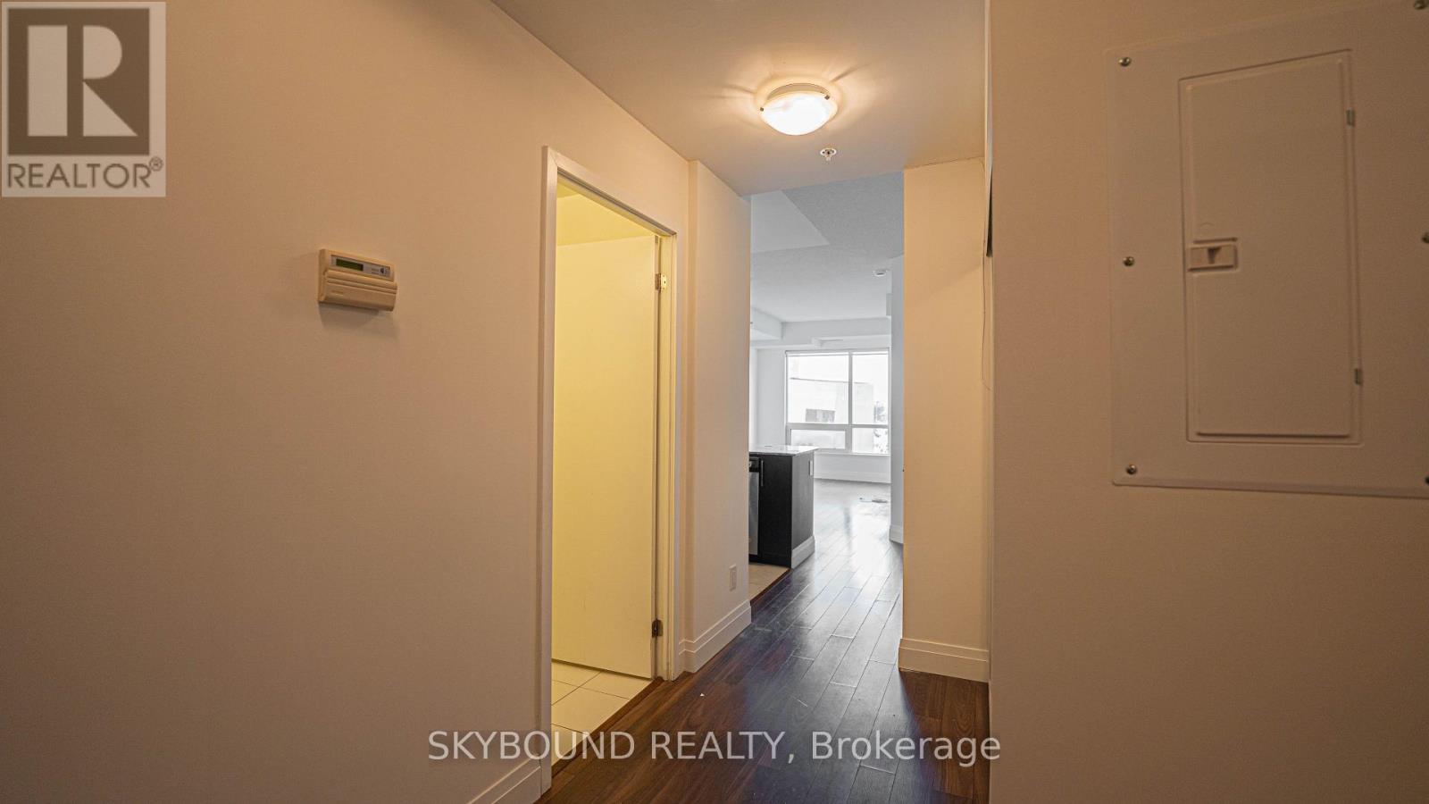 303 - 840 QUEENS PLATE DRIVE, Toronto (West Humber-Clairville) — photo 2