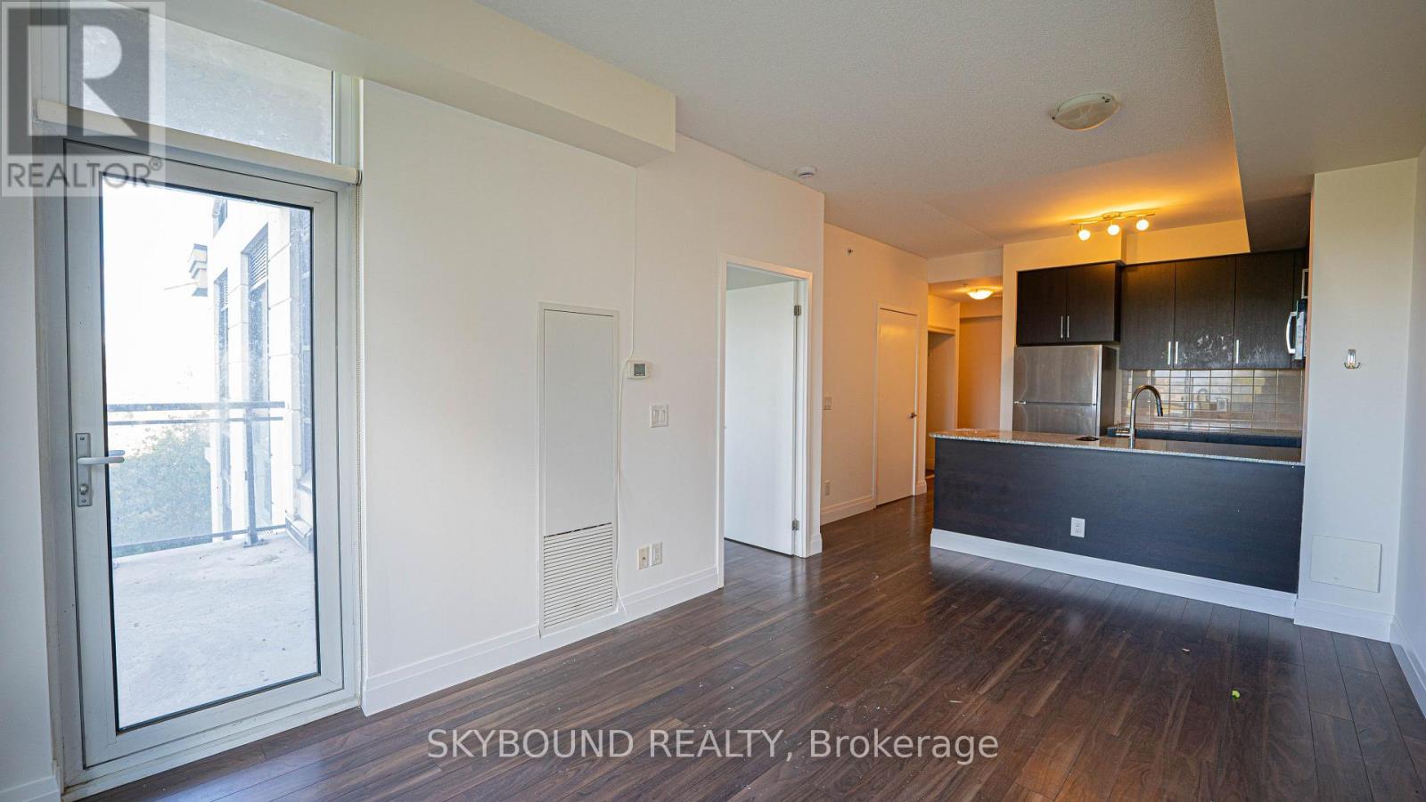 303 - 840 QUEENS PLATE DRIVE, Toronto (West Humber-Clairville) — photo 3