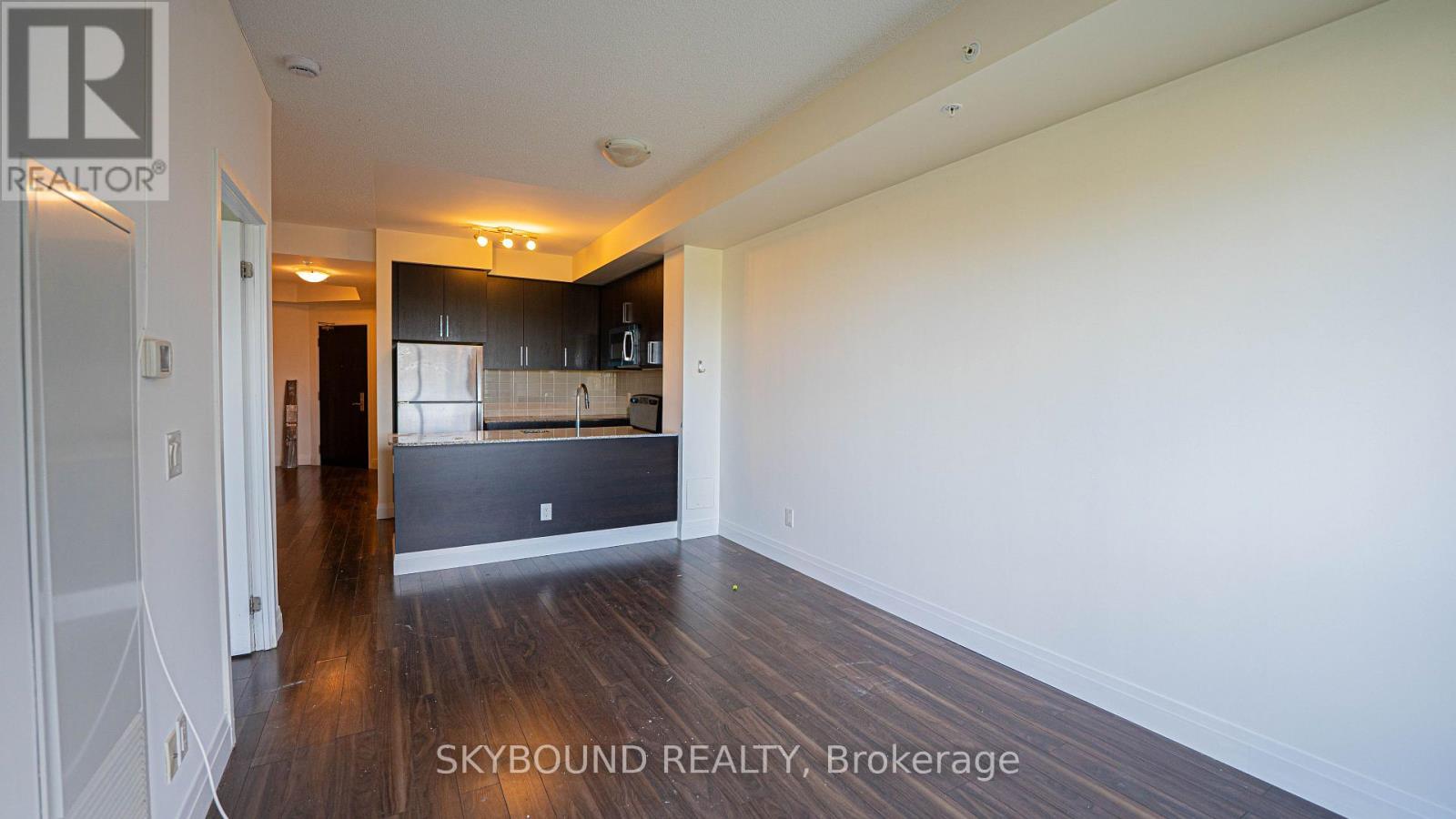 303 - 840 QUEENS PLATE DRIVE, Toronto (West Humber-Clairville) — photo 4