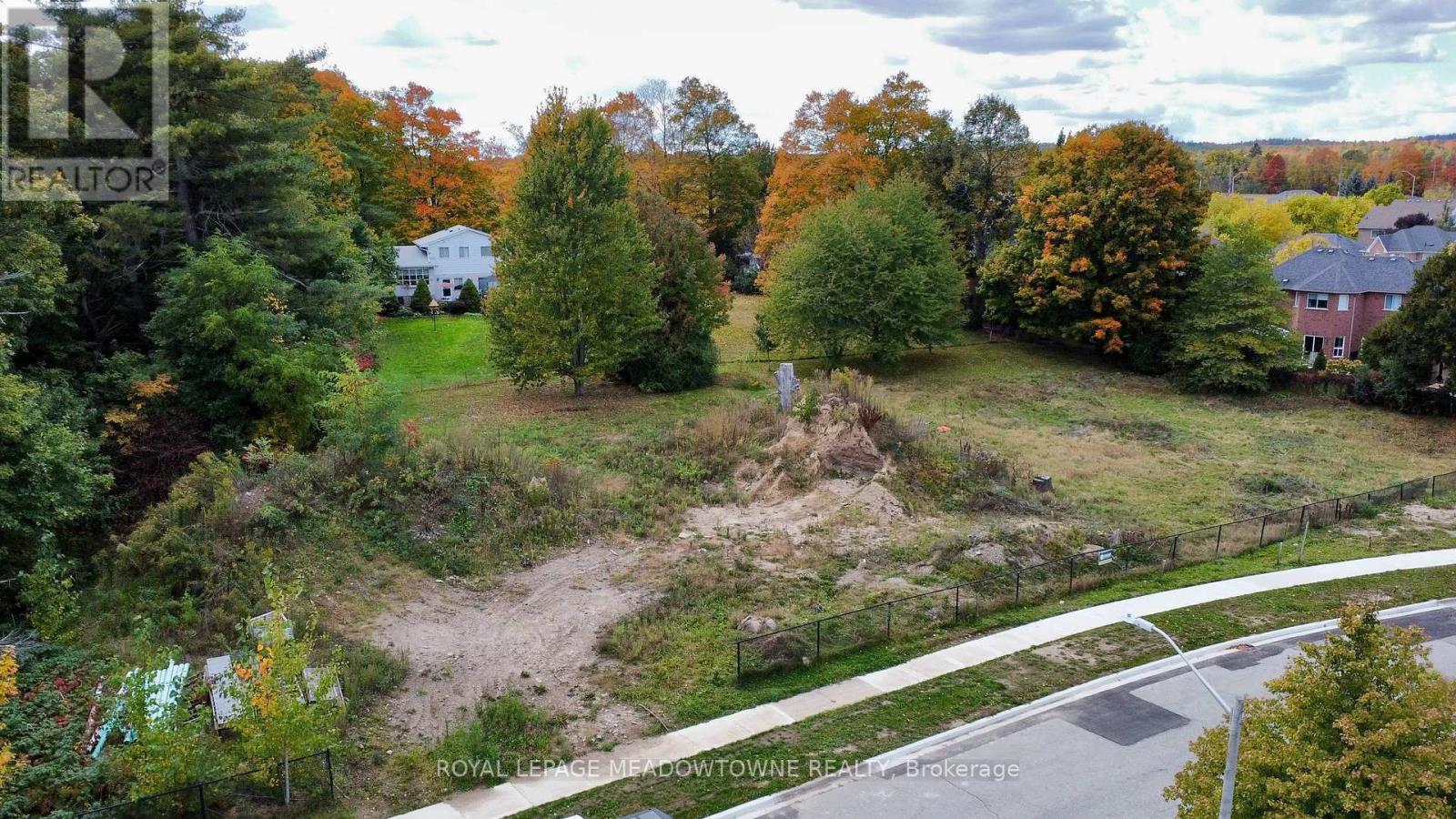 Lot 1 Newman Place, Halton Hills, ON photo 11