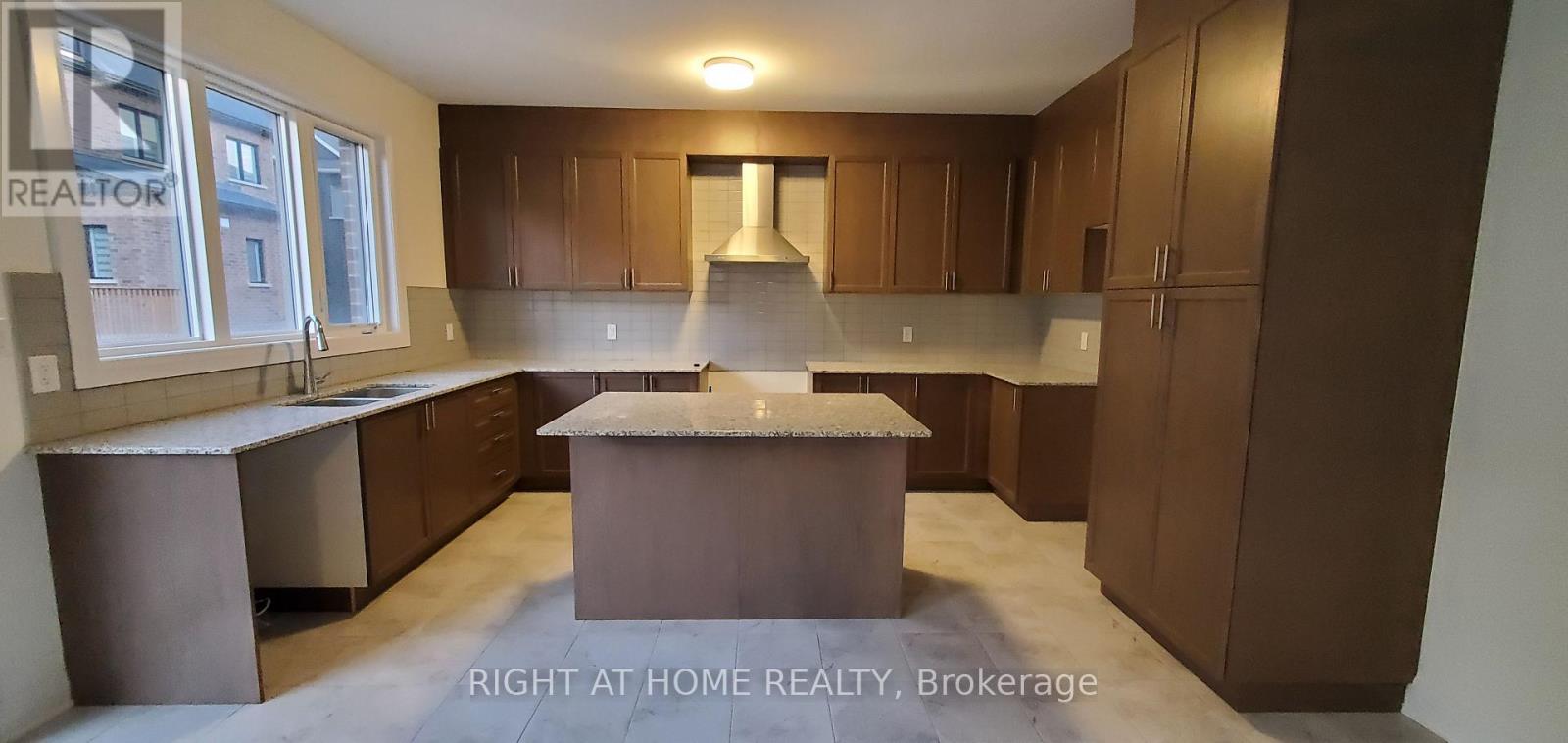 18 KINGS HILL DRIVE, Brampton (Northwest Brampton) — photo 6