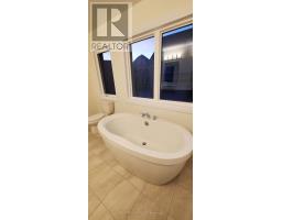 18 Kings Hill Drive, Brampton, ON L7A0B8 Photo 12