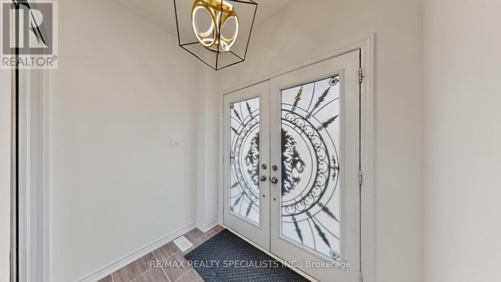 116 SEELEY AVENUE - 2