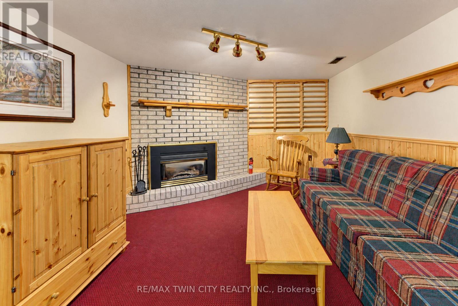 73 BELTON Drive, Kitchener, ON photo 29