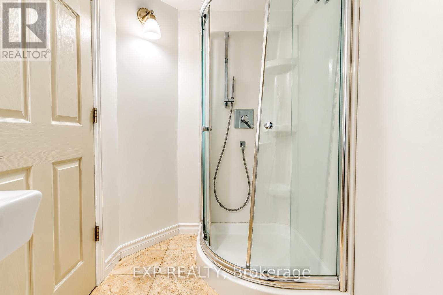 1085 Saint Laurent Drive, Sarnia, ON photo 23