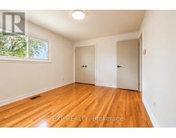 1085 Saint Laurent Drive, Sarnia, ON N7S1B3 Photo 14